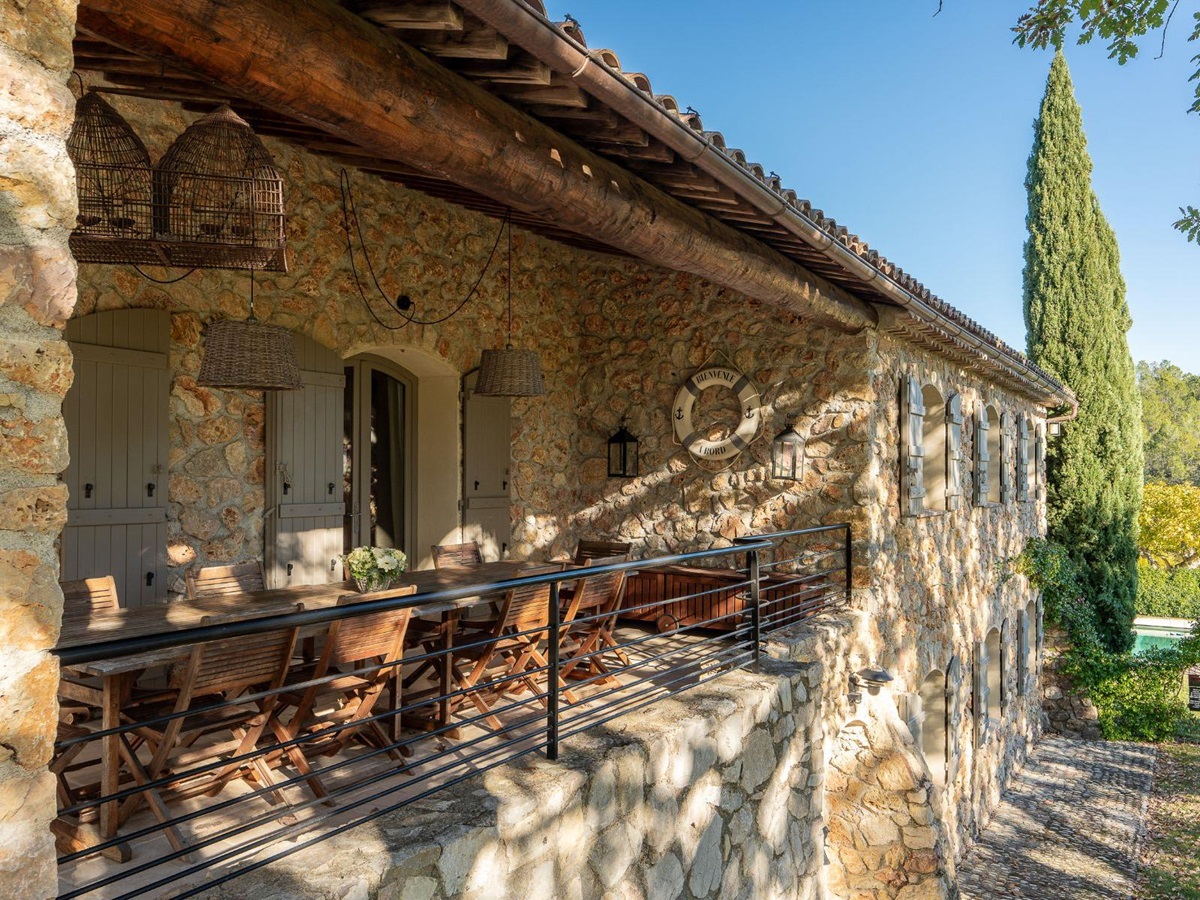 Terrace Dining at La Combe in the Cote d'Azur
