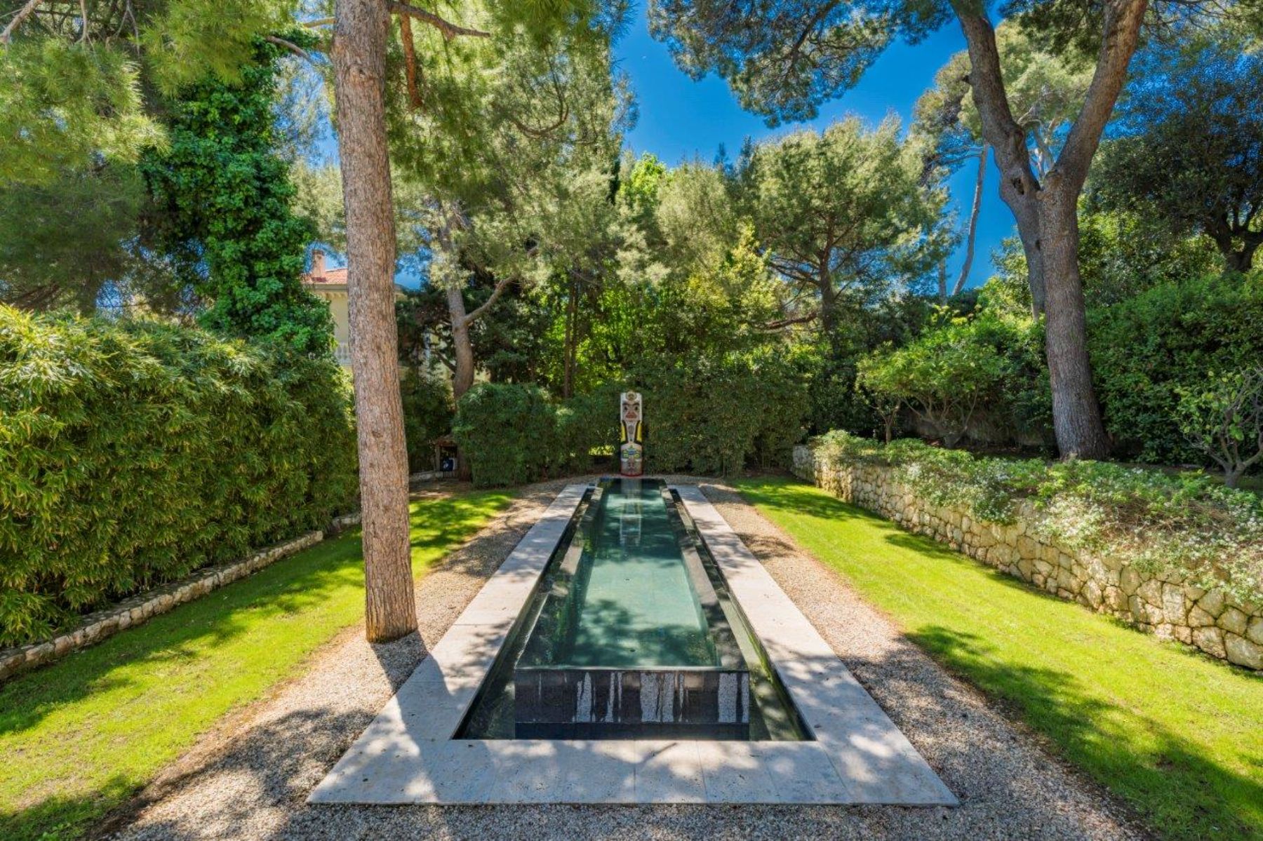 Bassin at La Coquette in the Cote d'Azur