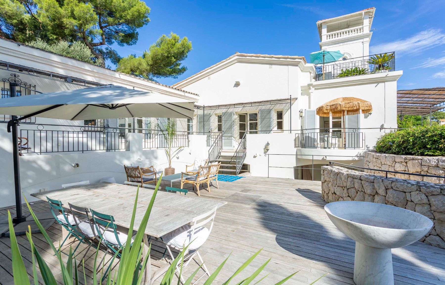 Outdoor Dining at La Coquette in the Cote d'Azur
