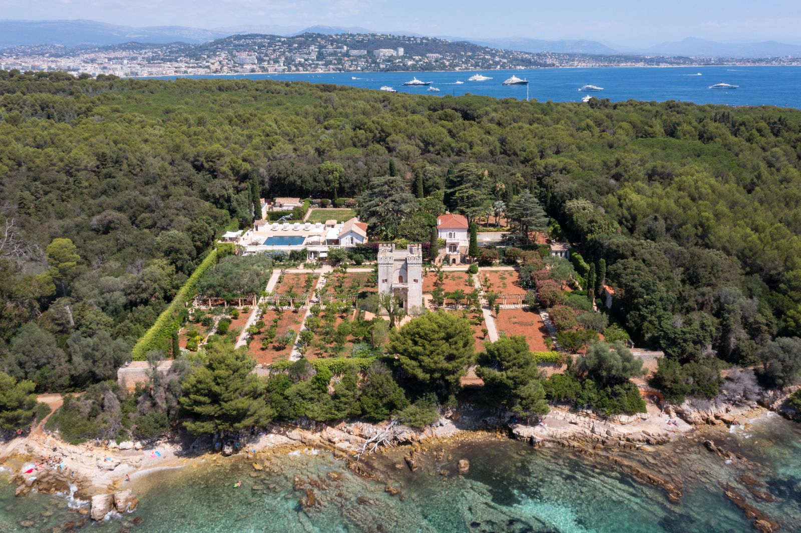 Full View at Le Grand Jardin in the Cote d'Azur