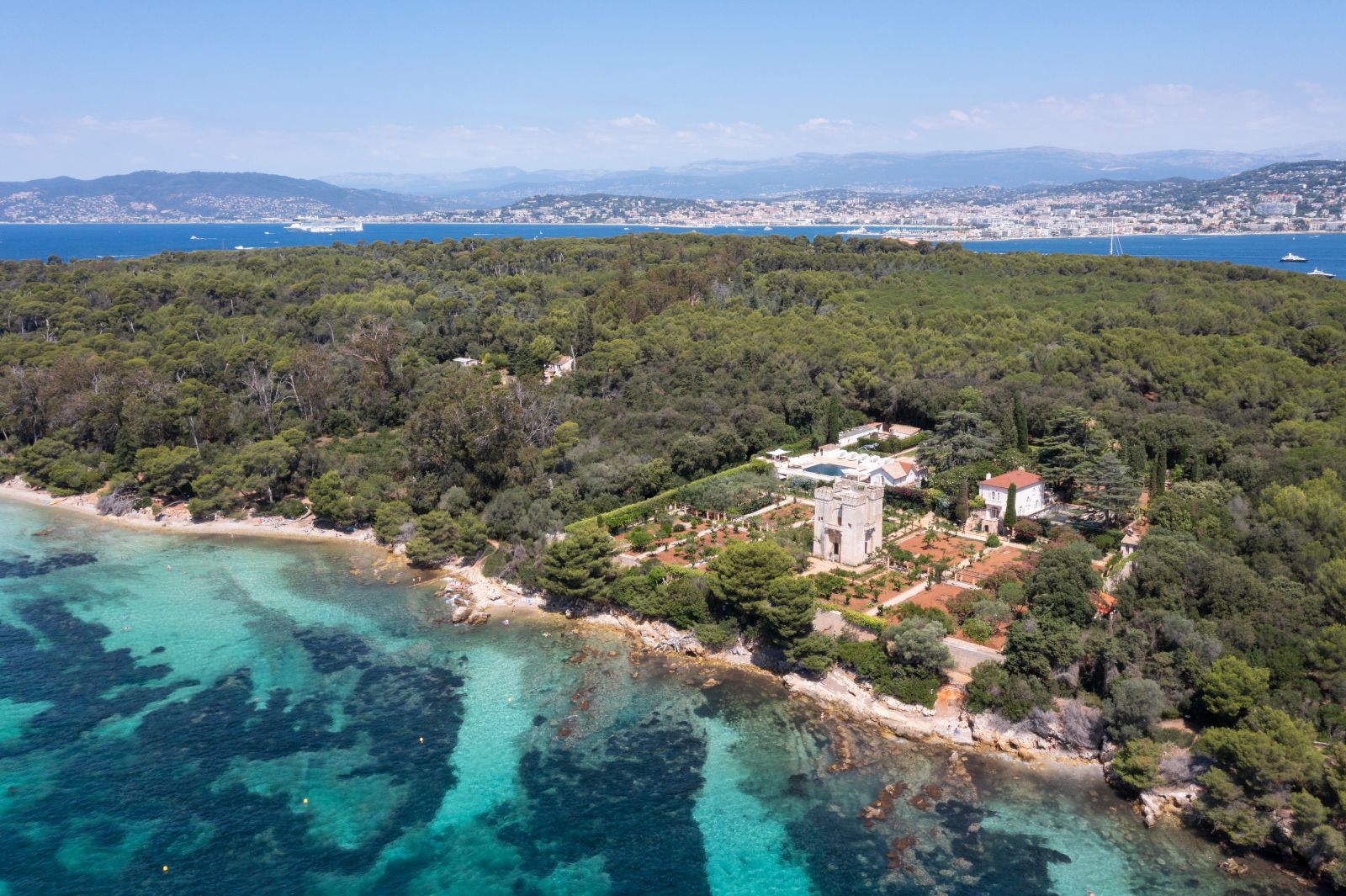 Hero Image of Le Grand Jardin in the Cote d'Azur
