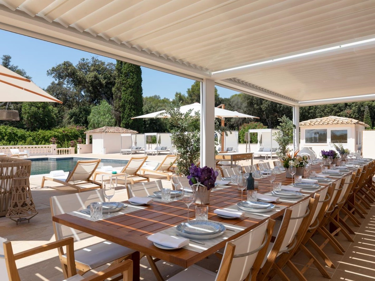 Outdoor Dining at Le Grand Jardin in the Cote d'Azur