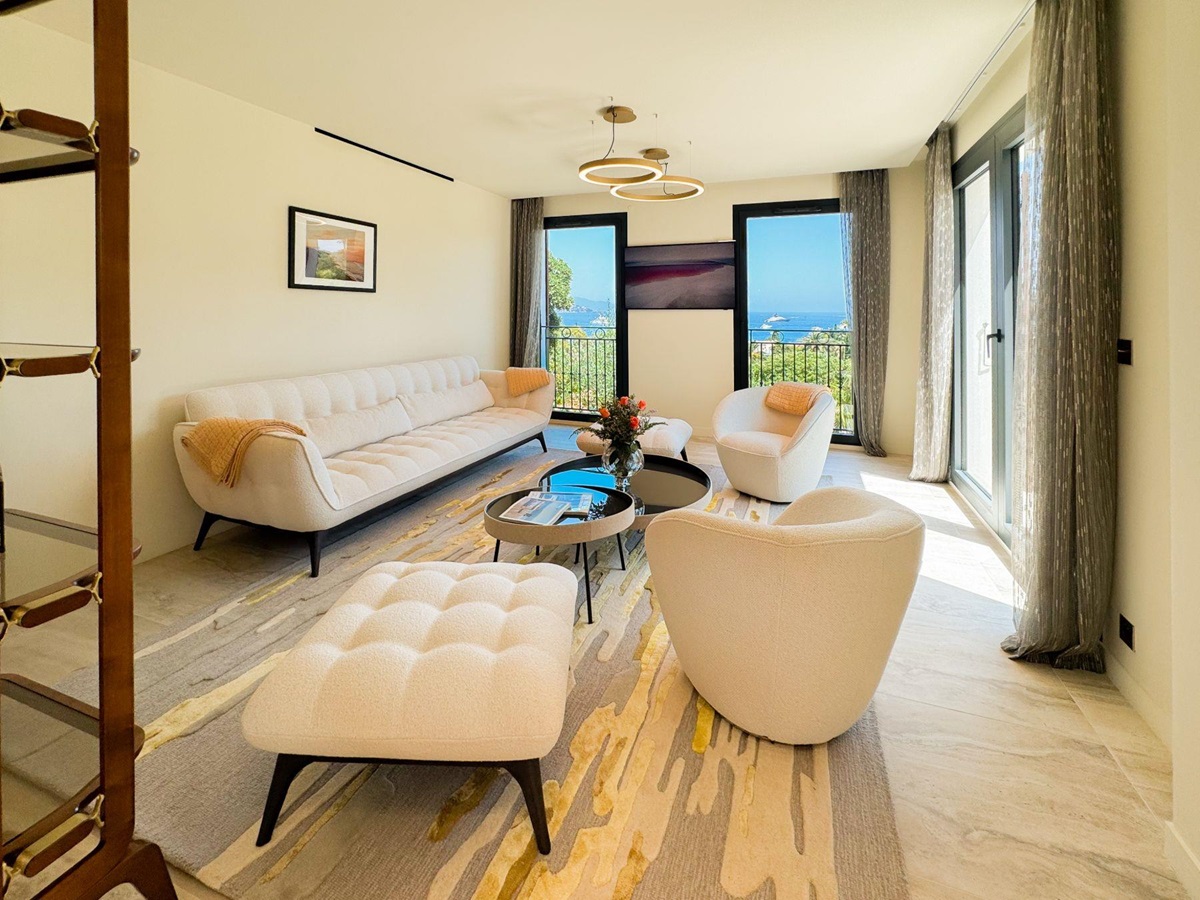 Sitting Room at Villa Aurora in the Cote d'Azur