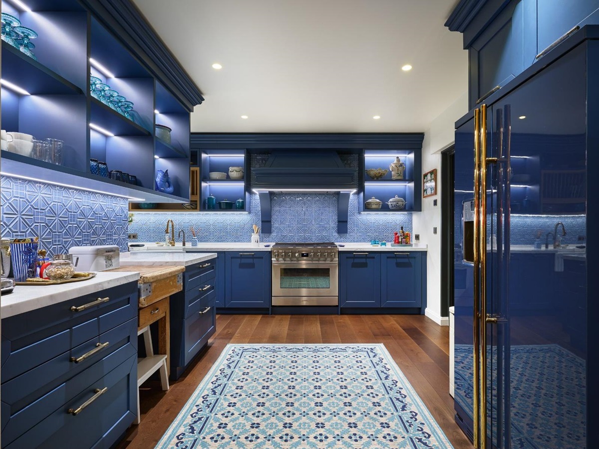 Kitchen area at Villa Calade in Cote d'Azur