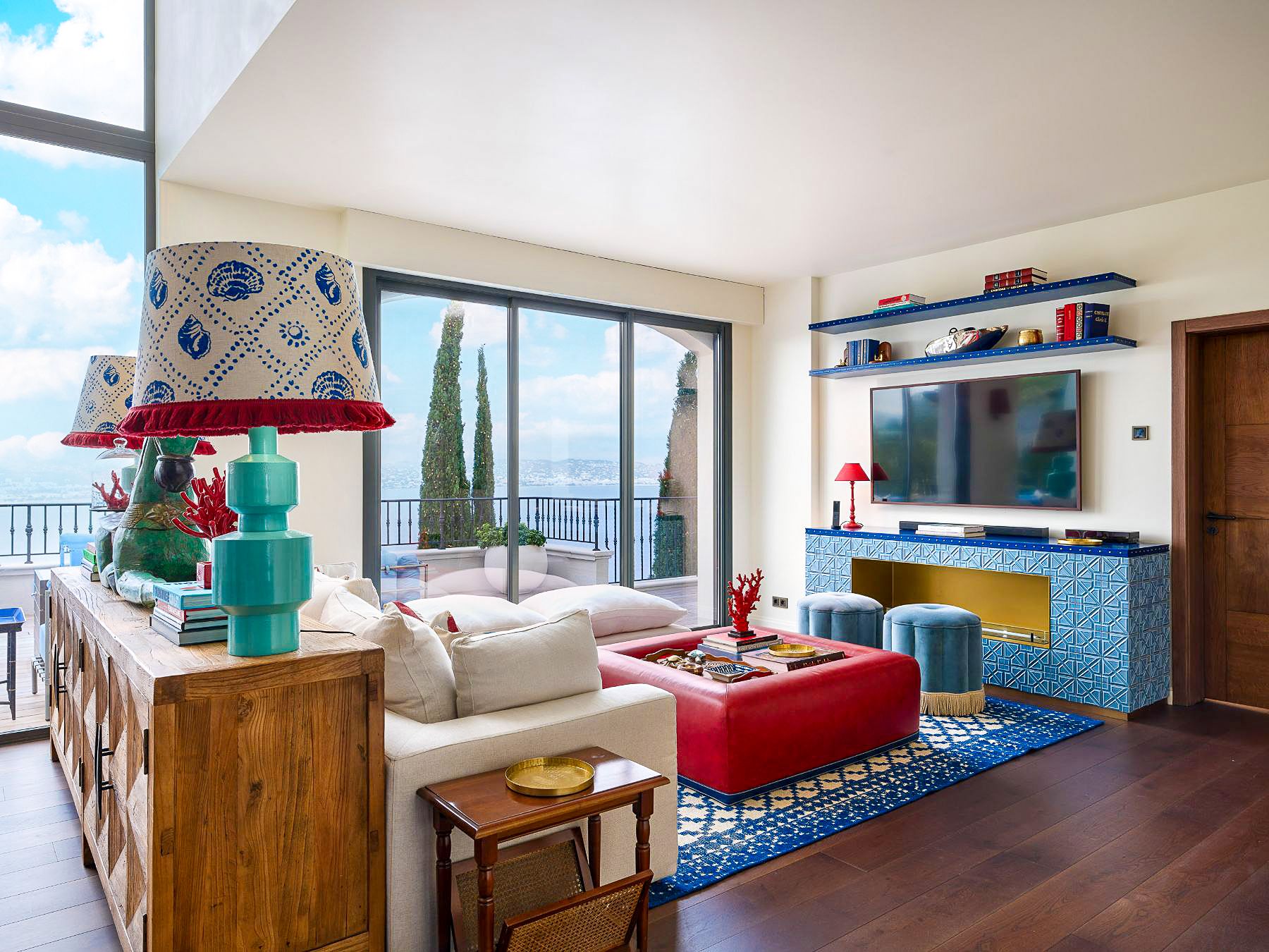 Sitting room with balcony overlooking the sea at Villa Calade in Cote d'Azur, France