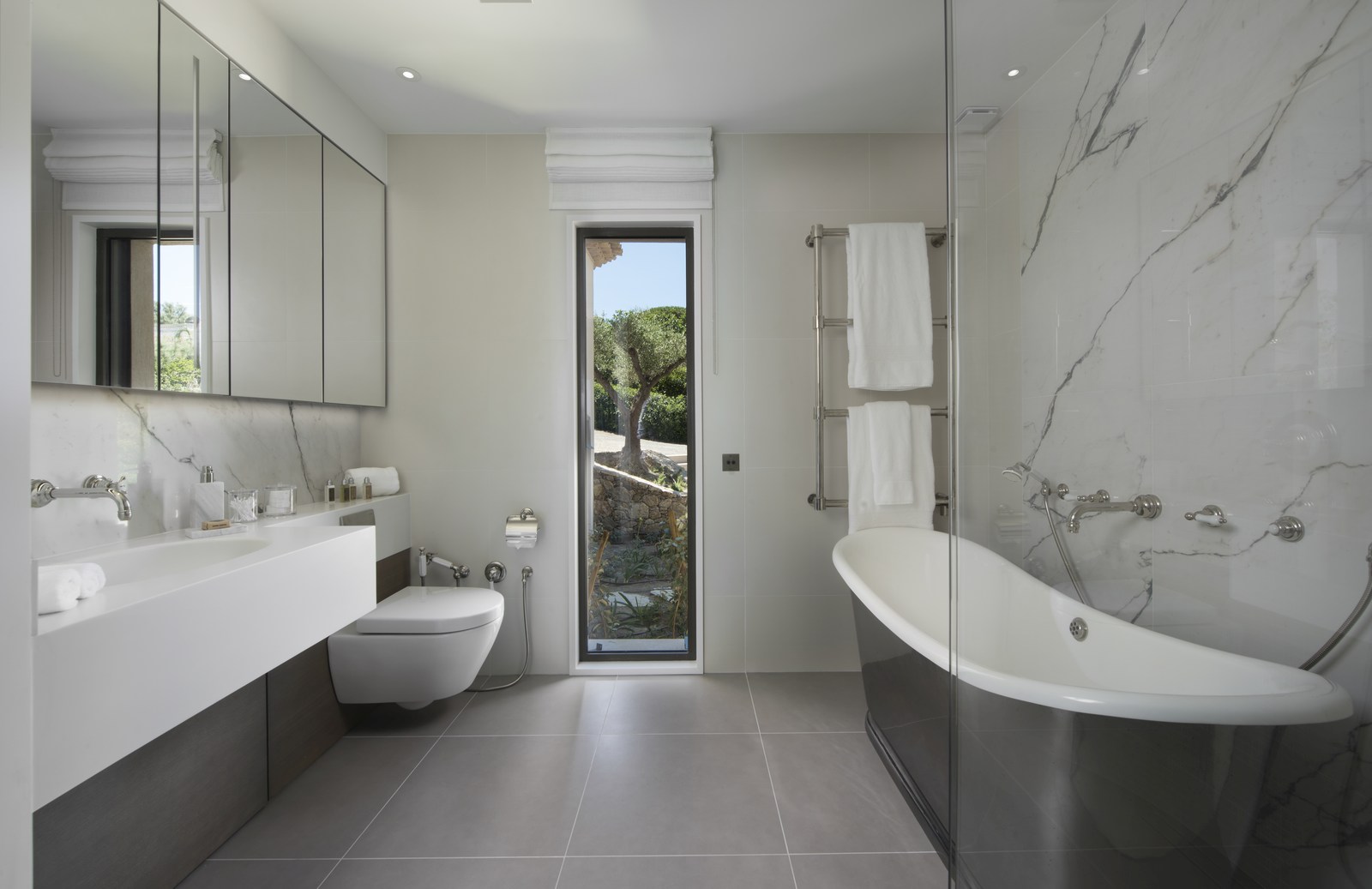 Bathroom in Villa des Voiles, Cote d'Azur