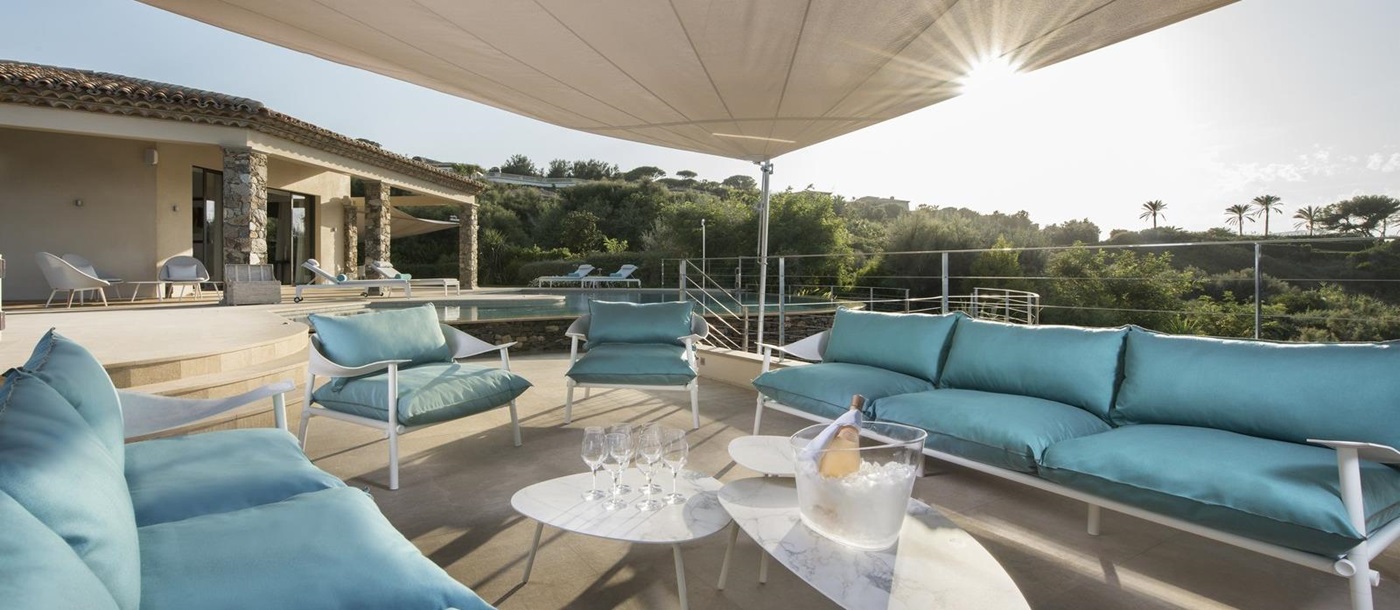 Outdoor lounge of Villa des Voiles, Cote d'Azur