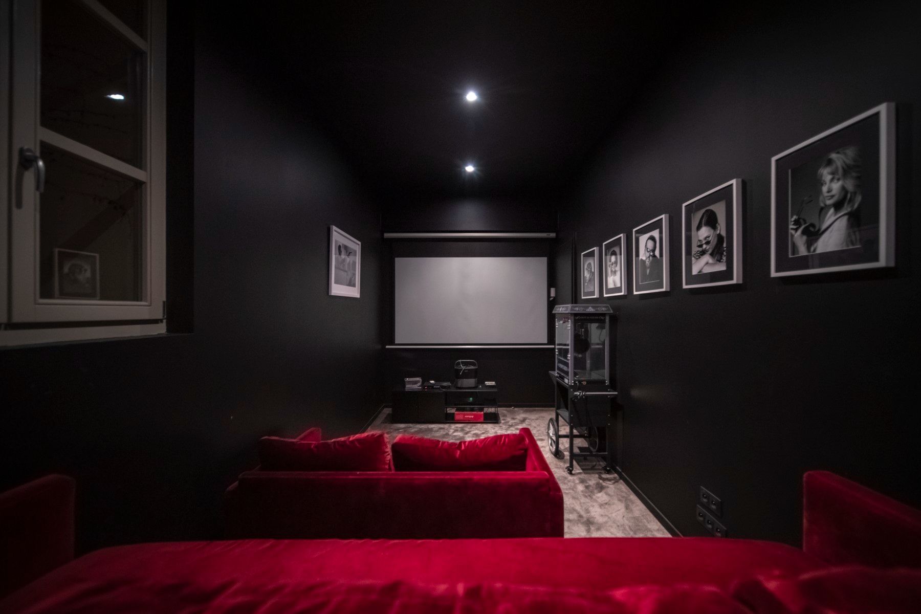 Cinema room at Villa Florie in Côte d'Azur