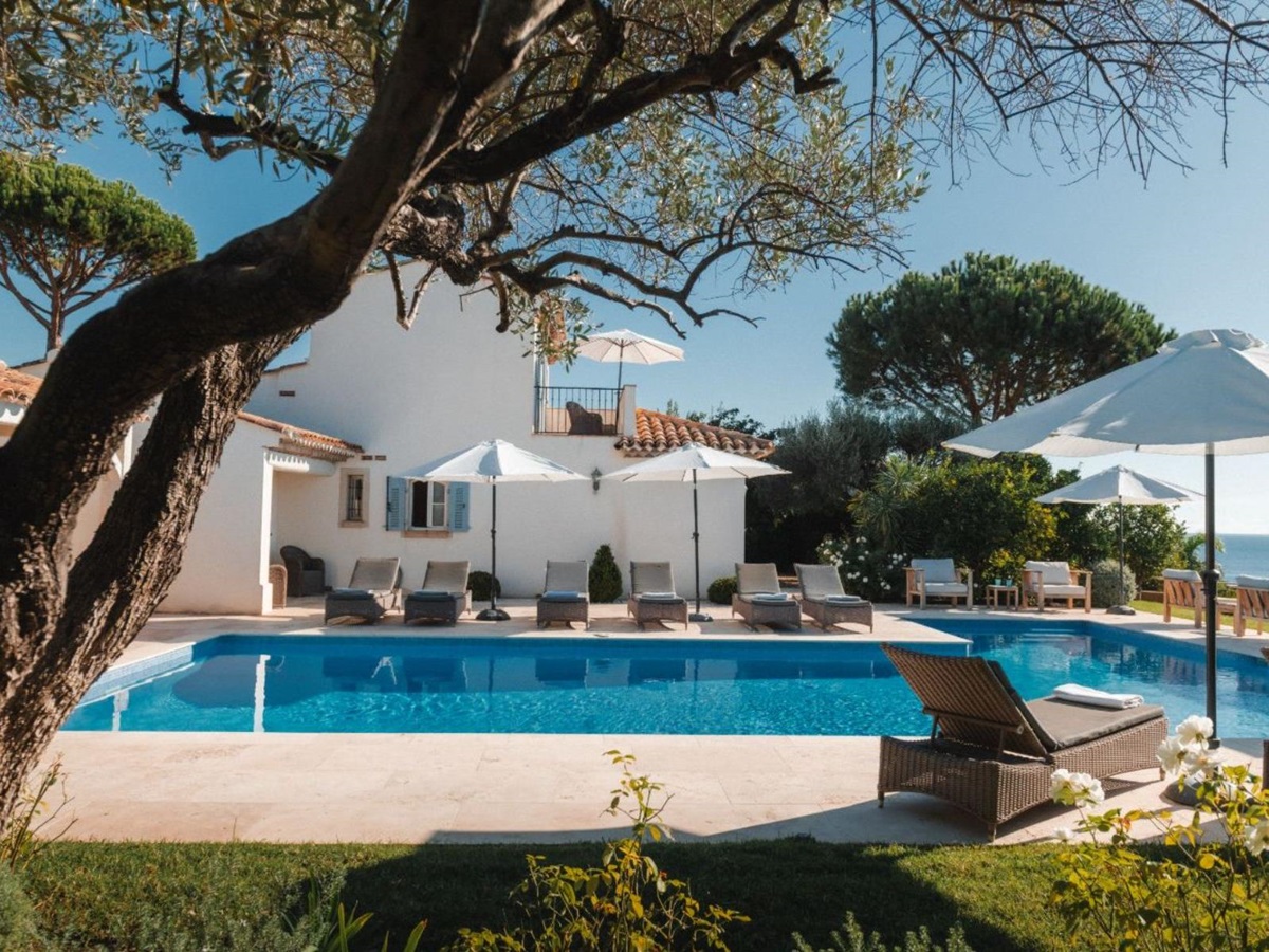 Exterior of Villa Grande Pointe in the Cote d'Azur