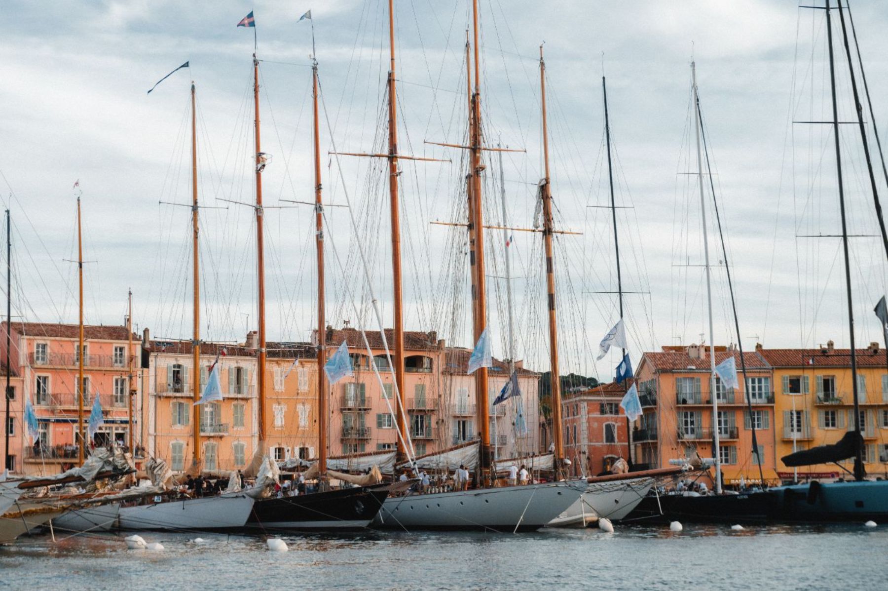 Nearby Harbour to Villa Grande Pointe in the Cote d'Azur