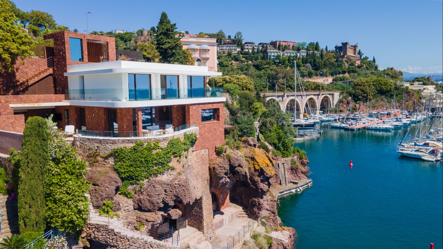 Hero Image of Villa La Rague in the Cote d'Azur