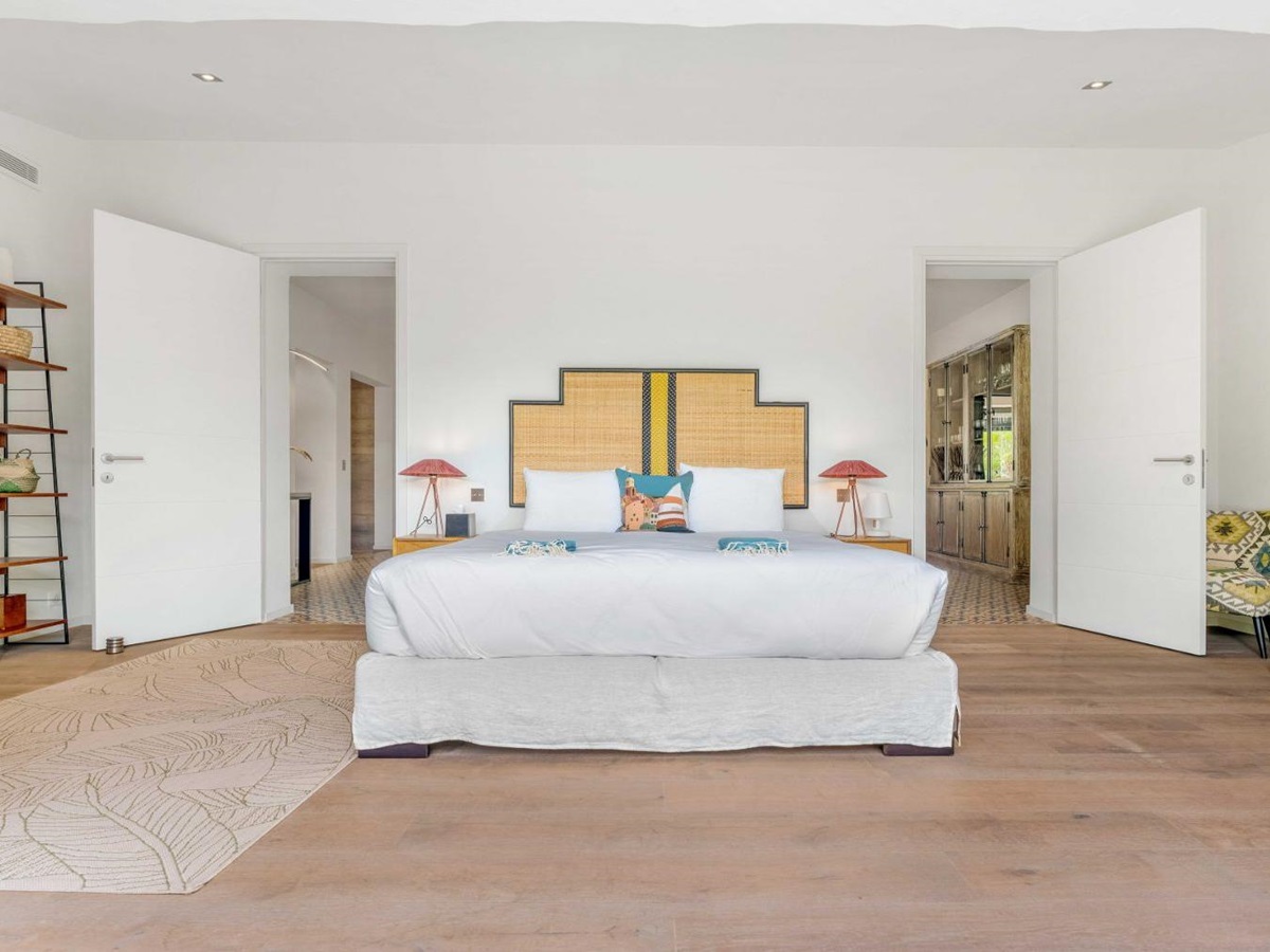 Bedroom at Villa Les Palmiers in Cote D'Azur