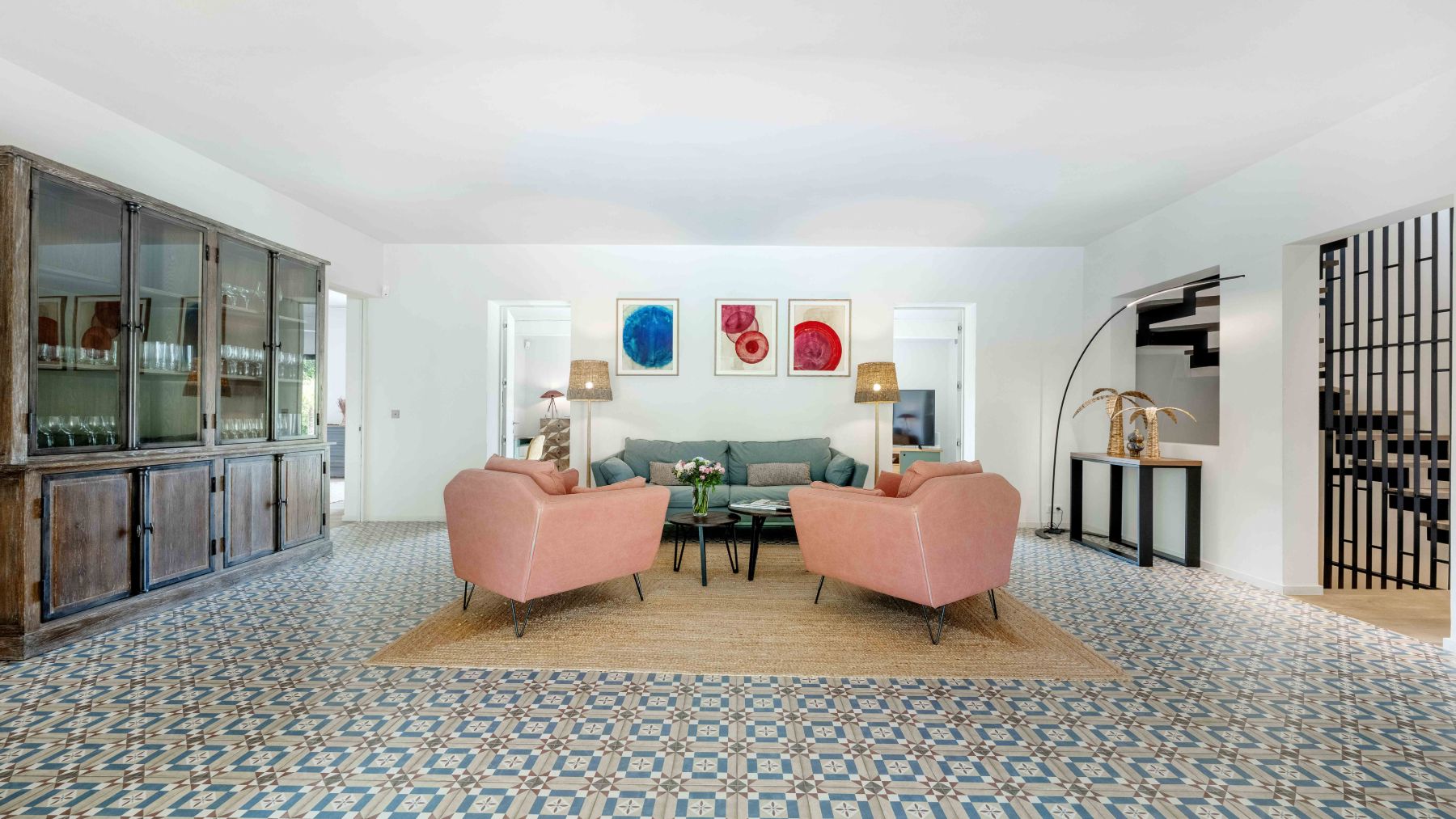 Sitting room at Villa Les Palmiers in Cote D'Azur