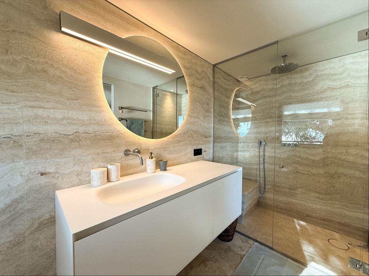 Bathroom with walk in shower at Villa Mathilde in Cote d'Azur