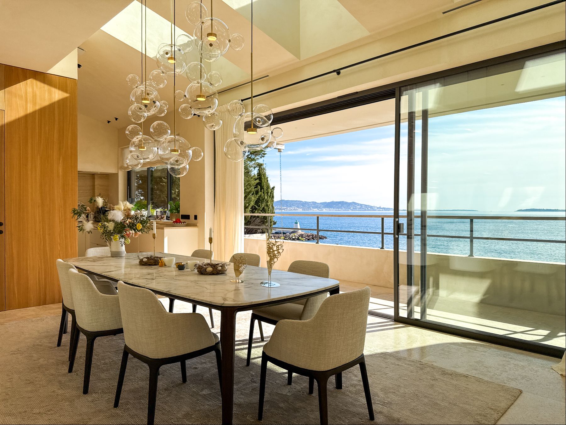 Dining room at Villa Mathilde in Cote d'Azur