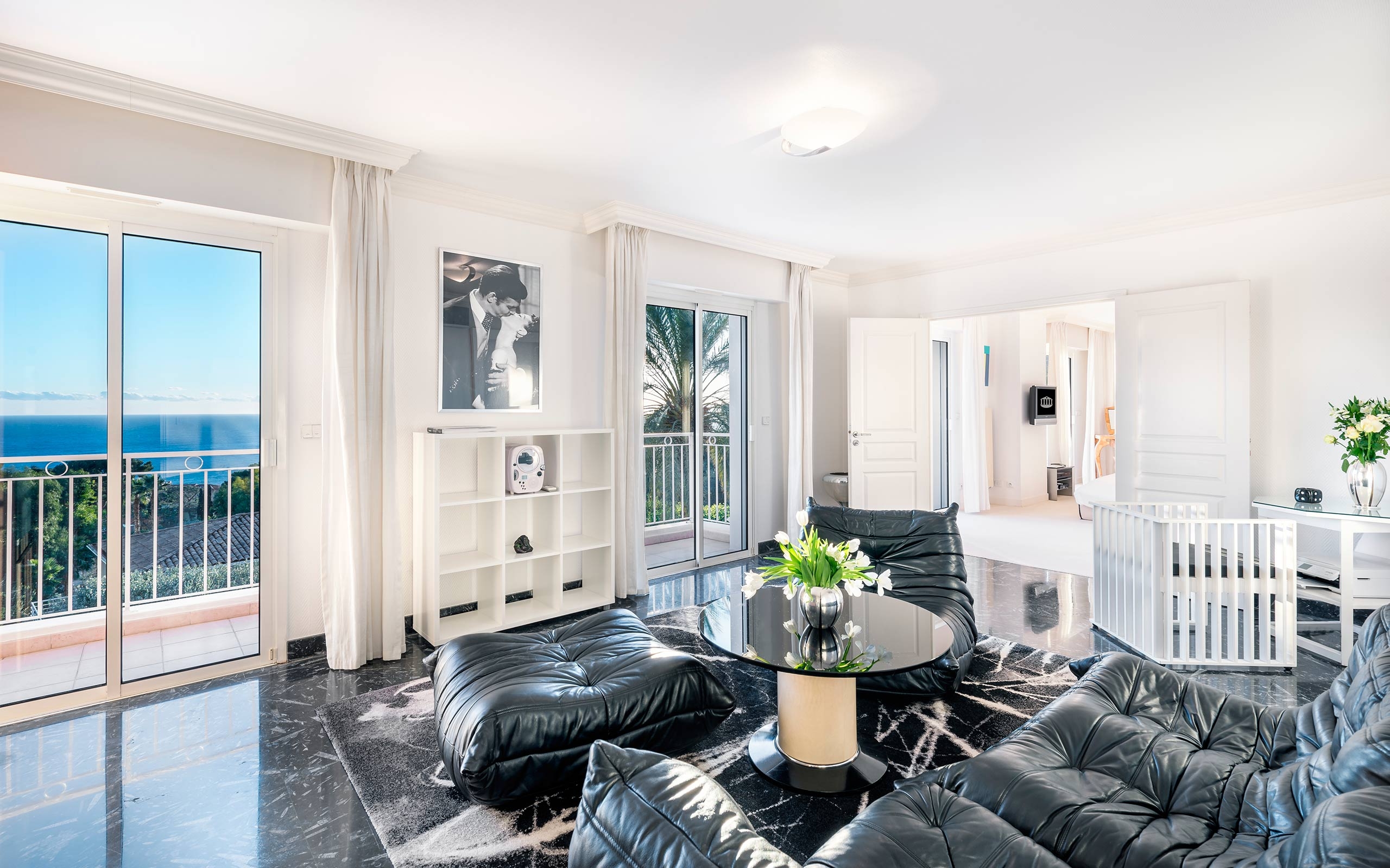 Lounge in Villa Mont Charles, Cote dAzur