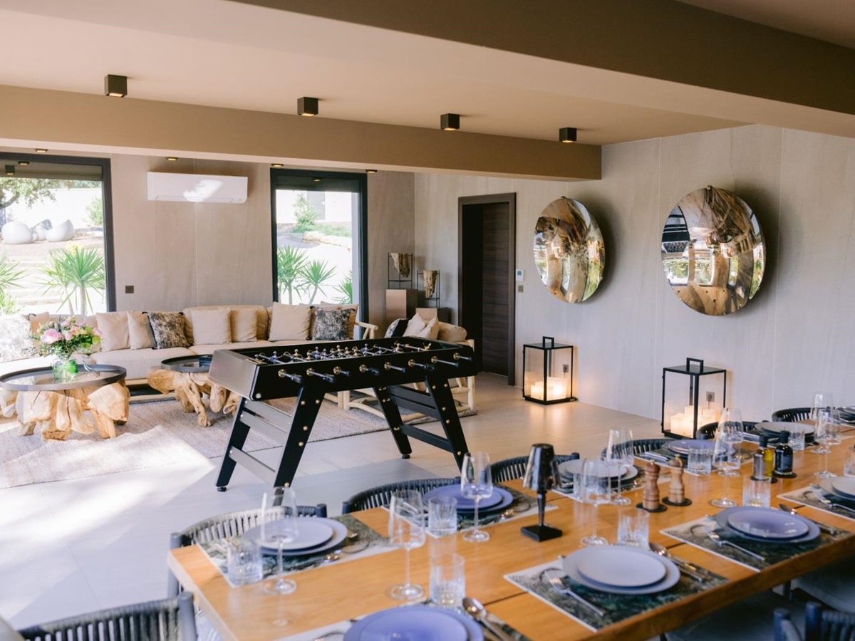 Dining Room at Villa Riva in the Cote d'Azur