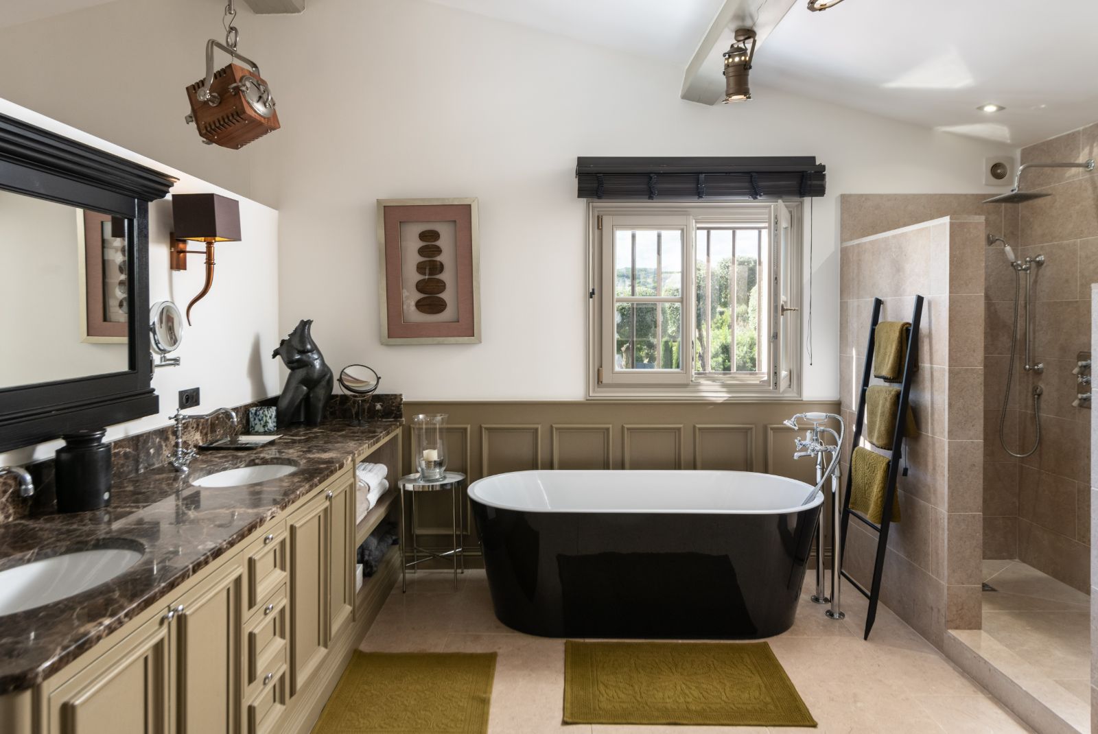 Bedroom Three En-suite at Villa Zamora in the Cote d'Azur