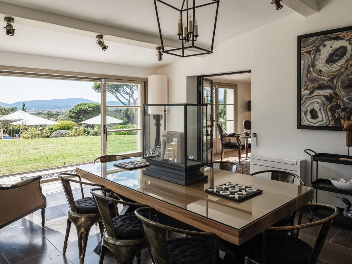 Dining Room at Villa Zamora in the Cote d'Azur