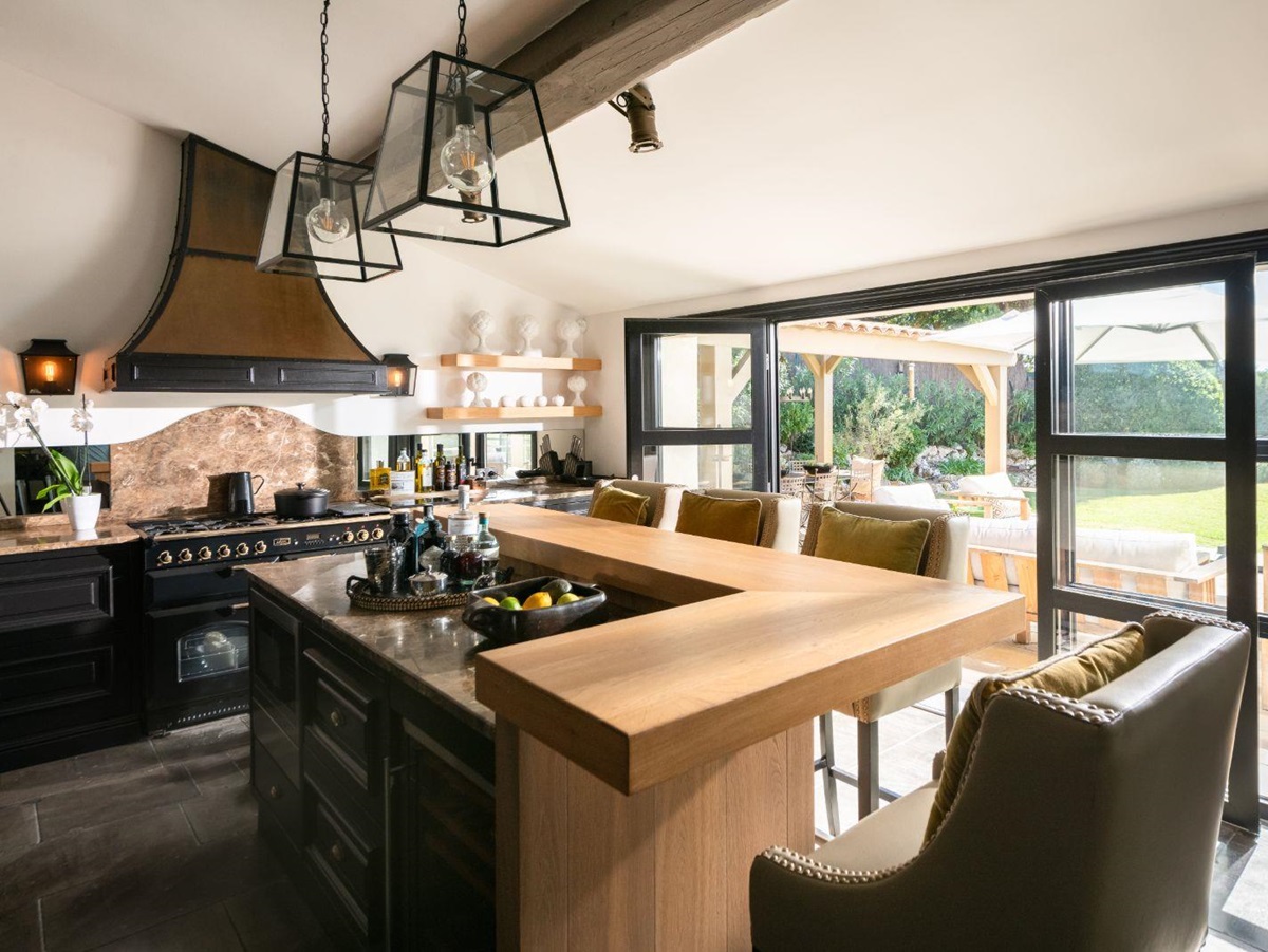 Kitchen at Villa Zamora in the Cote d'Azur
