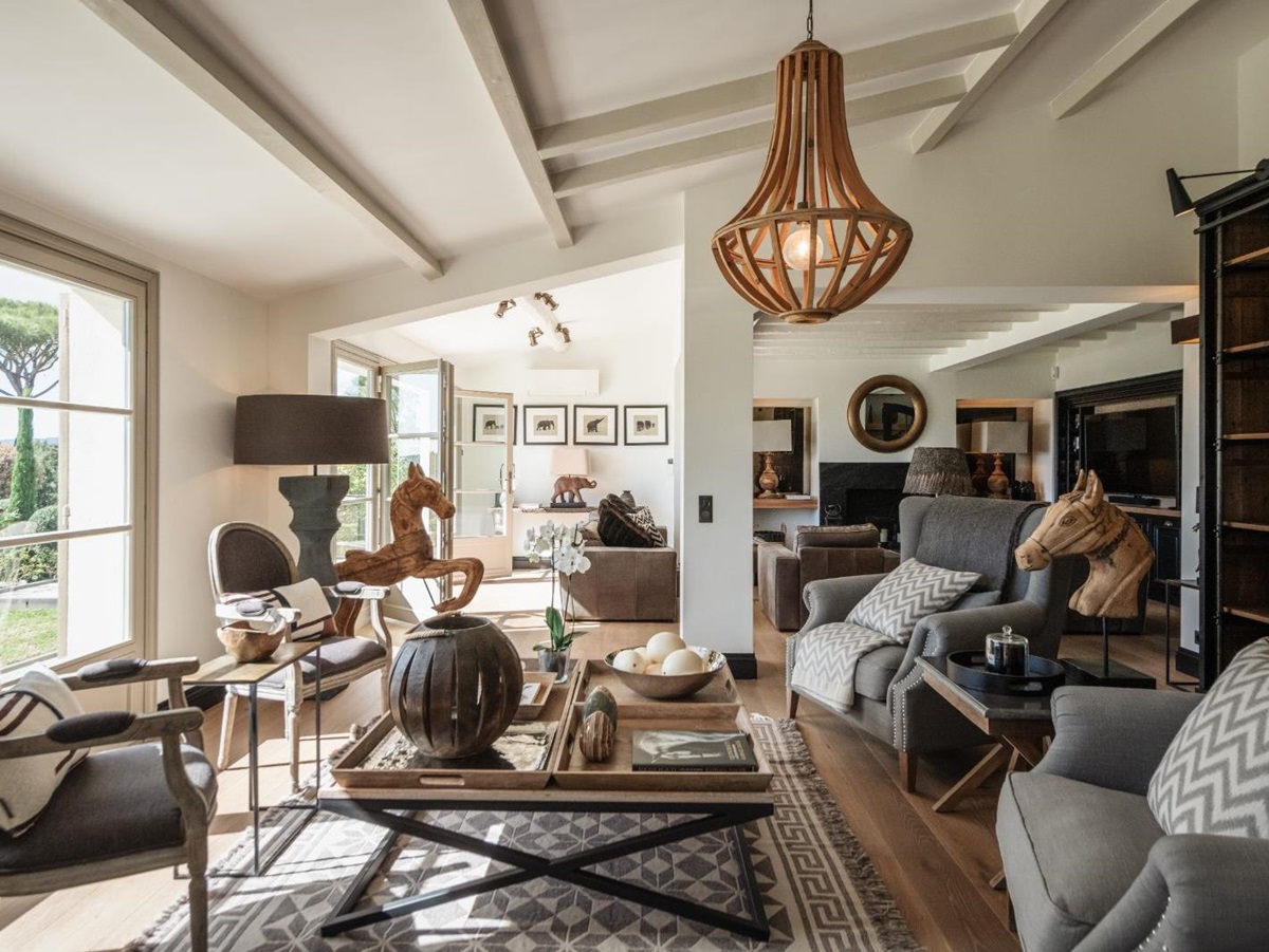 Living Room at Villa Zamora in the Cote d'Azur