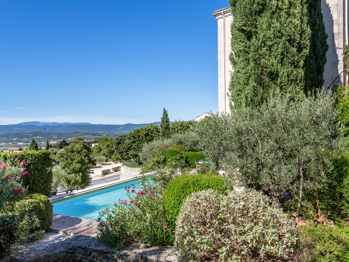 View from villa and pool at Bastide de Aristide, luxury villa in Provence