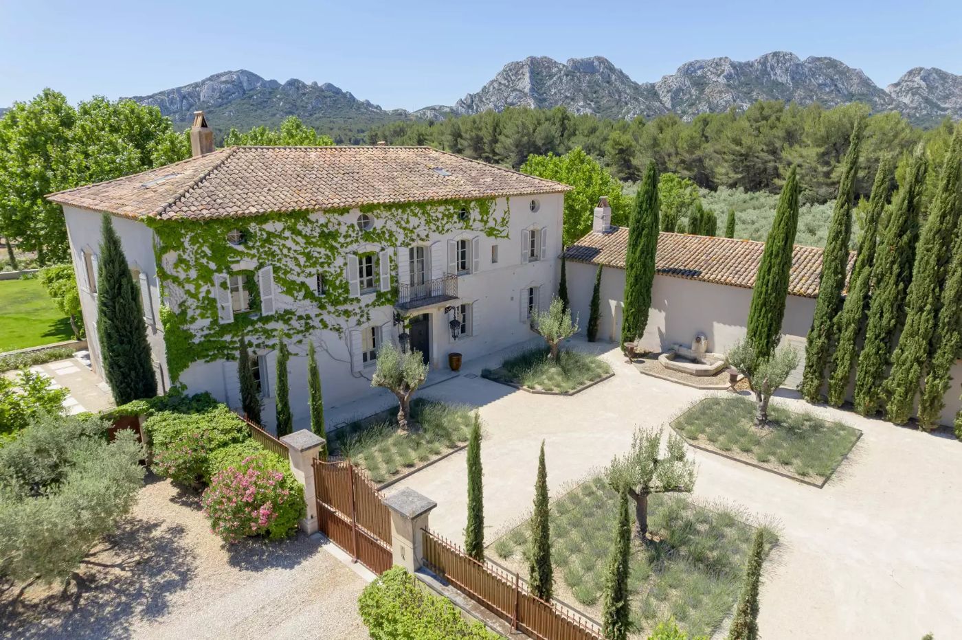 Exterior of Bastide des Cypres in Provence