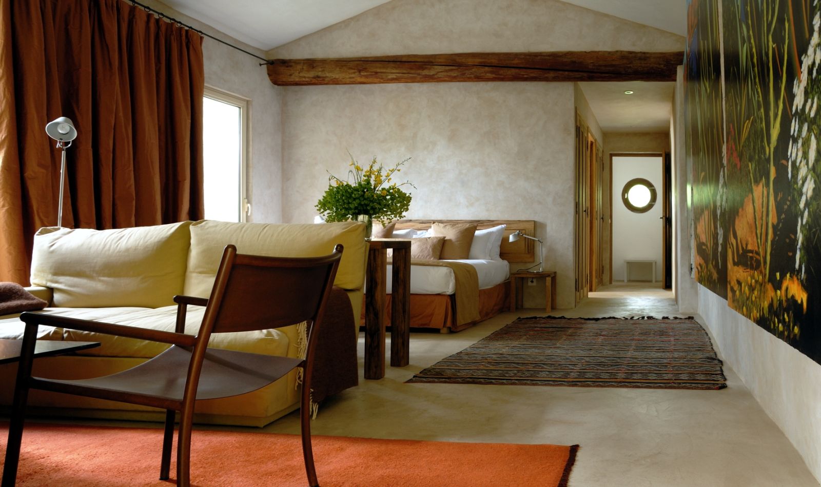 A contemporary bedroom at Bastide Luberon in Provence