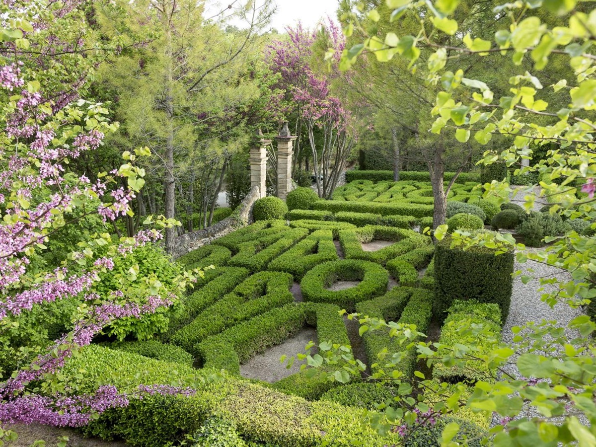 A maze in the garden at the Bastide Luberon in Provence