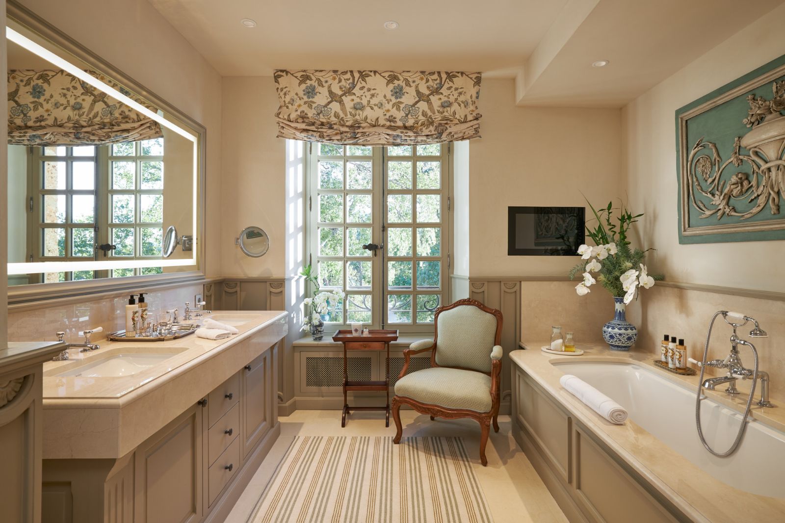 Bathroom at Chateau Margui, luxury villa in Provence, France