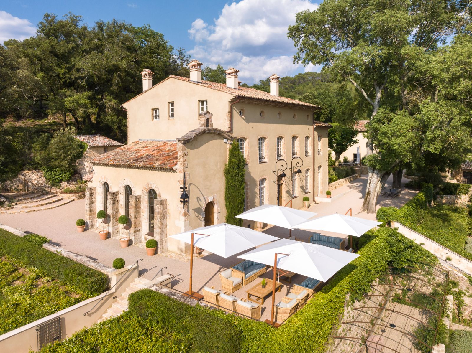 Bastide and Chapel at Chateau Margui
