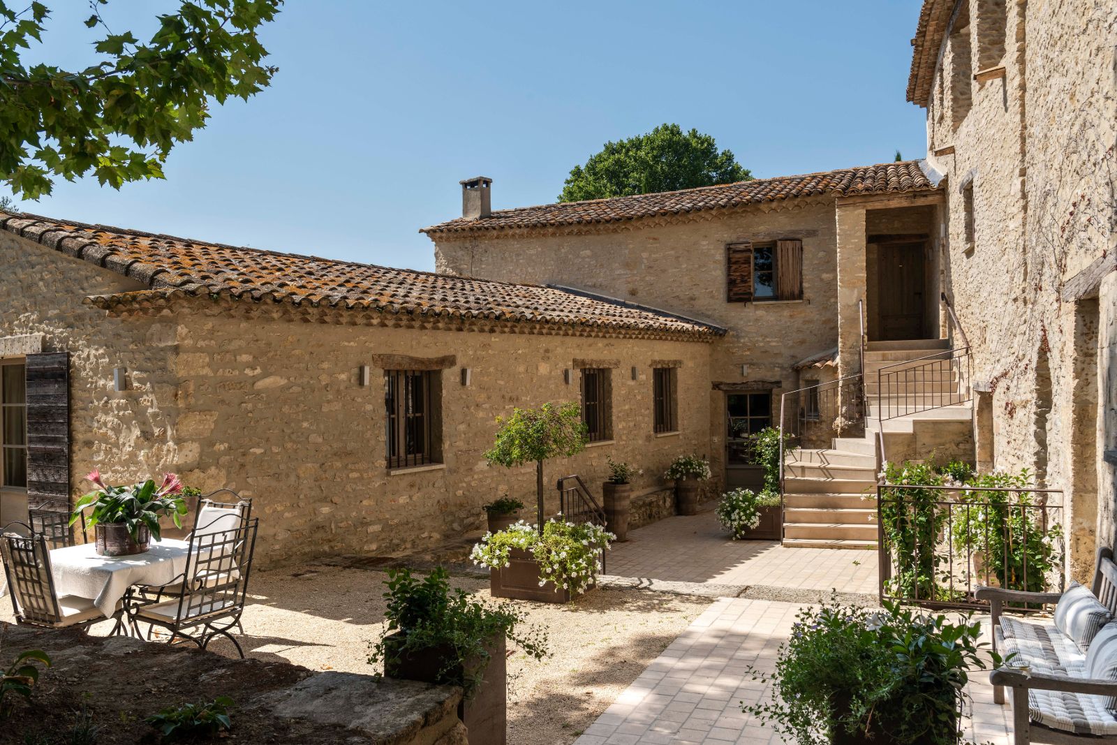Exterior view of Domaine des Baumettes