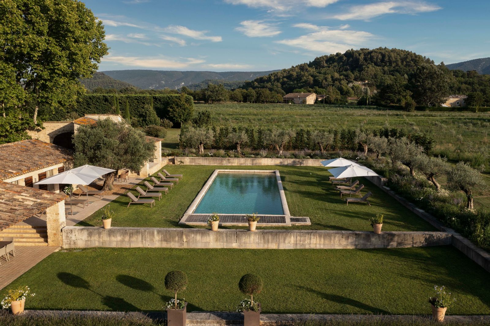 Pool and gardens at Domaine des Baumettes