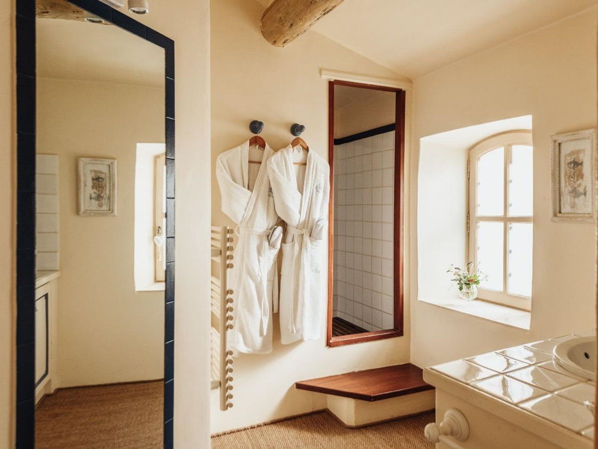 Bathroom 2 at Domaine des Coteaux in Provence