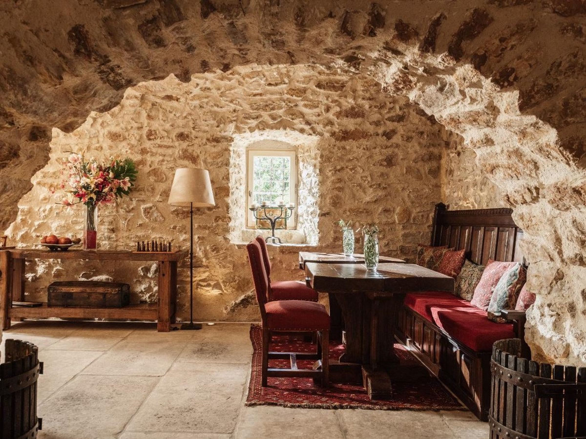 Dining at Domaine des Coteaux in Provence