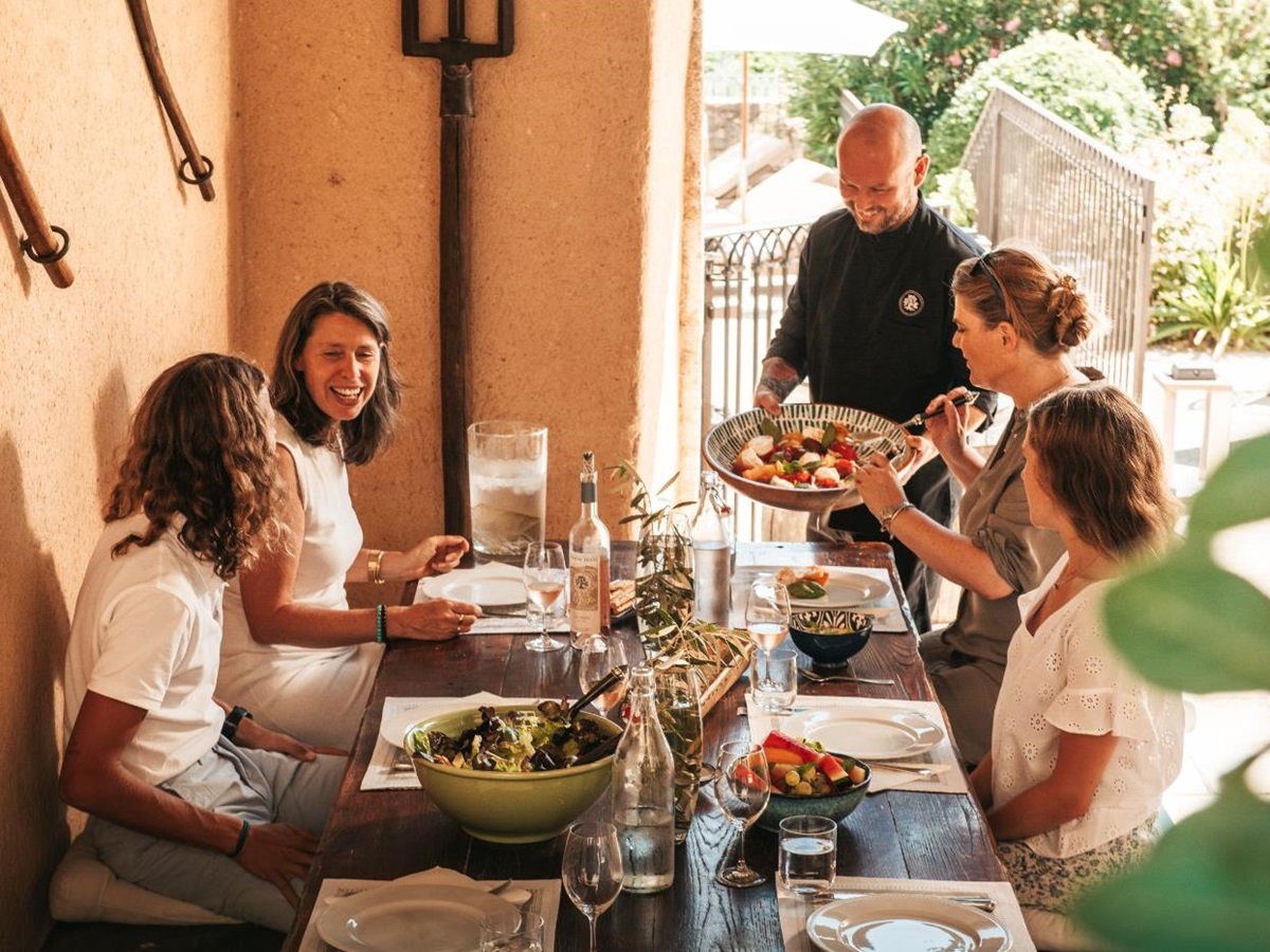 Outdoor Dining Lifestyle at Domaine des Coteaux in Provence