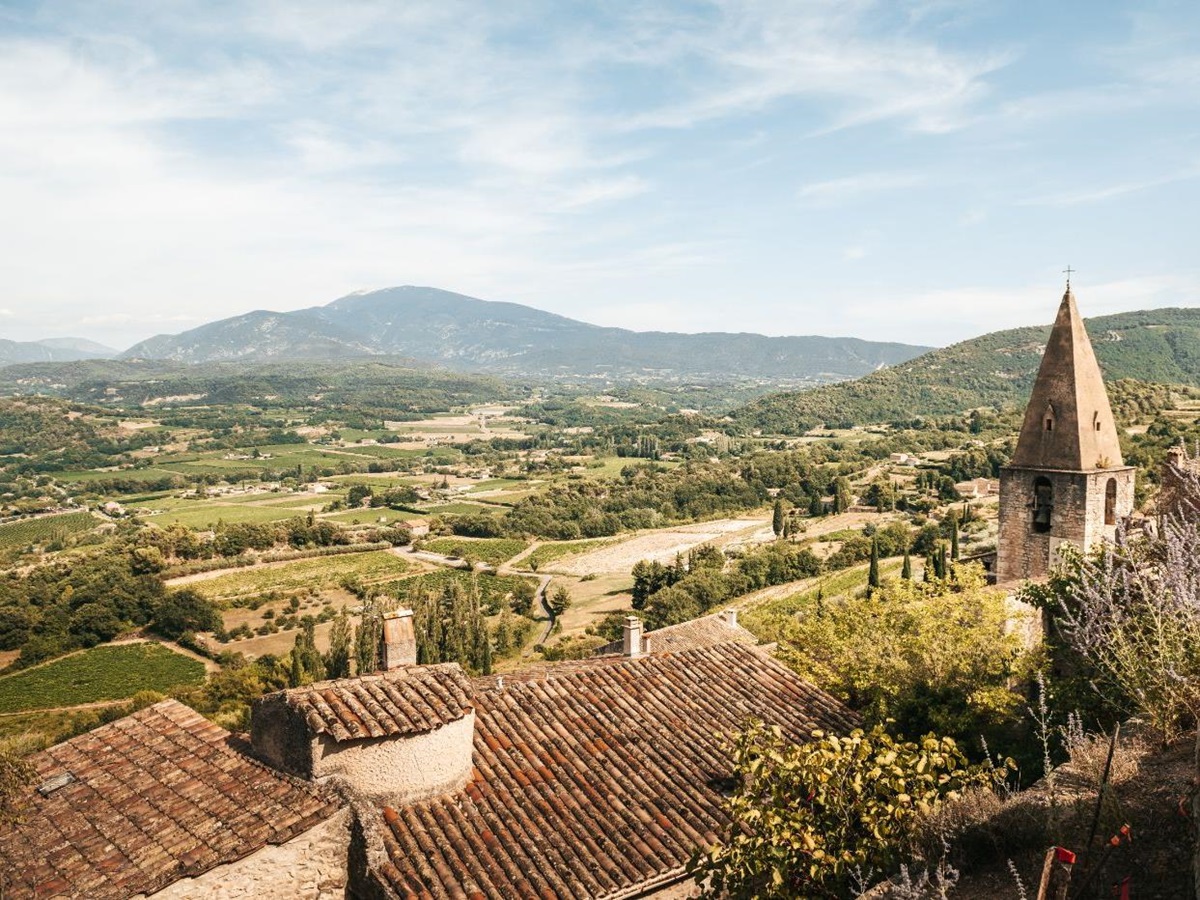 Village View near near Domaine des Coteaux in Provence