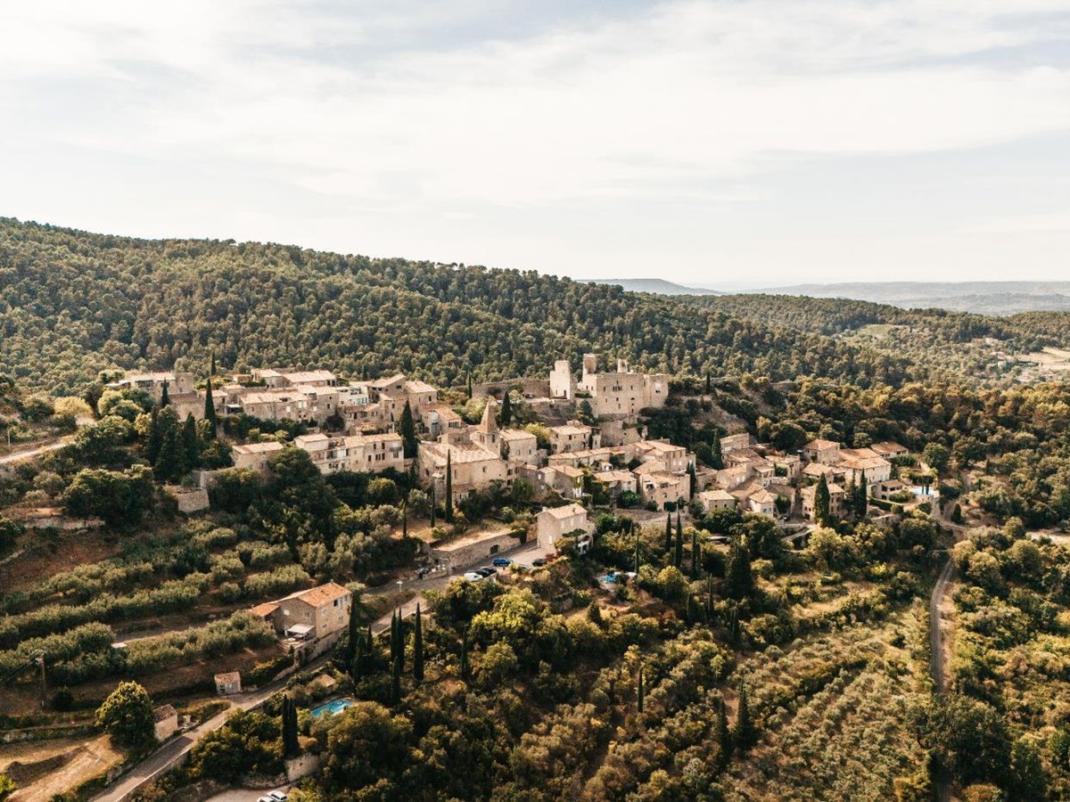 Village in Provence near Domaine des Coteaux