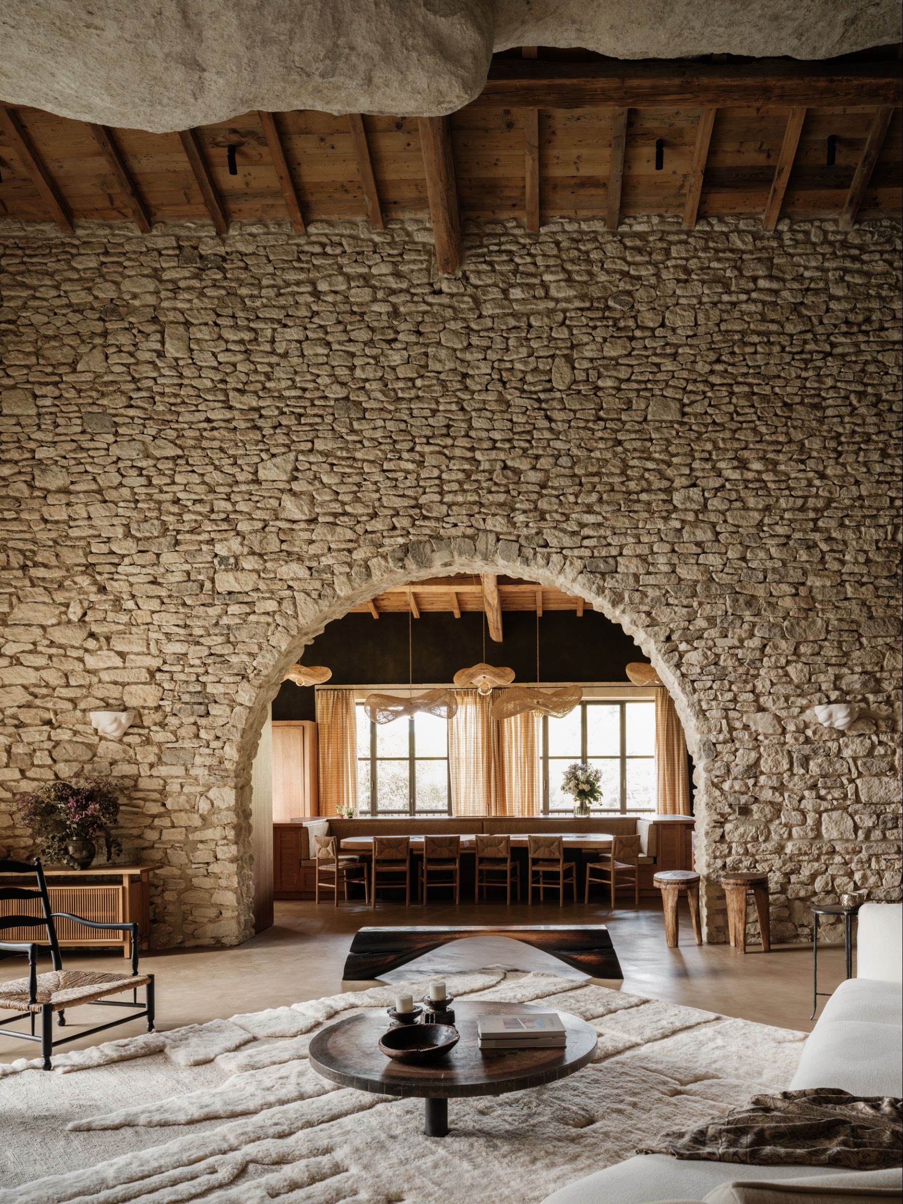 Living and Dining at La Bergerie de Calabrun in Provence