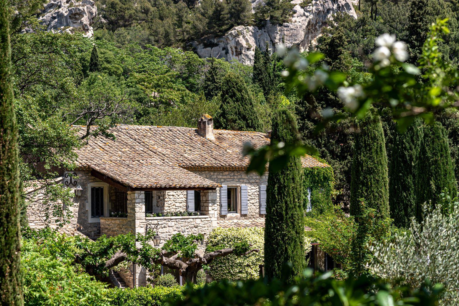 villa exterior in gardens