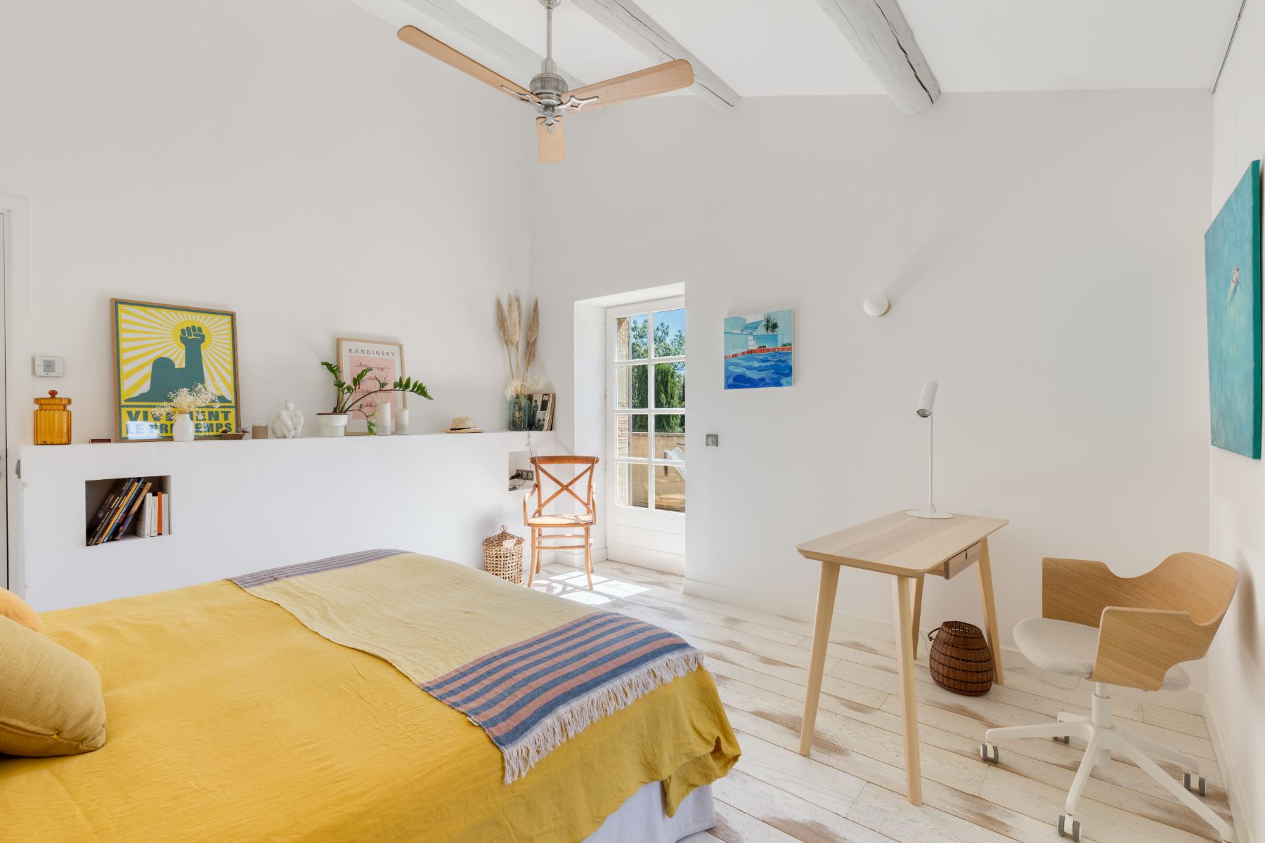 Bedroom 2 at La Roulotte in Provence