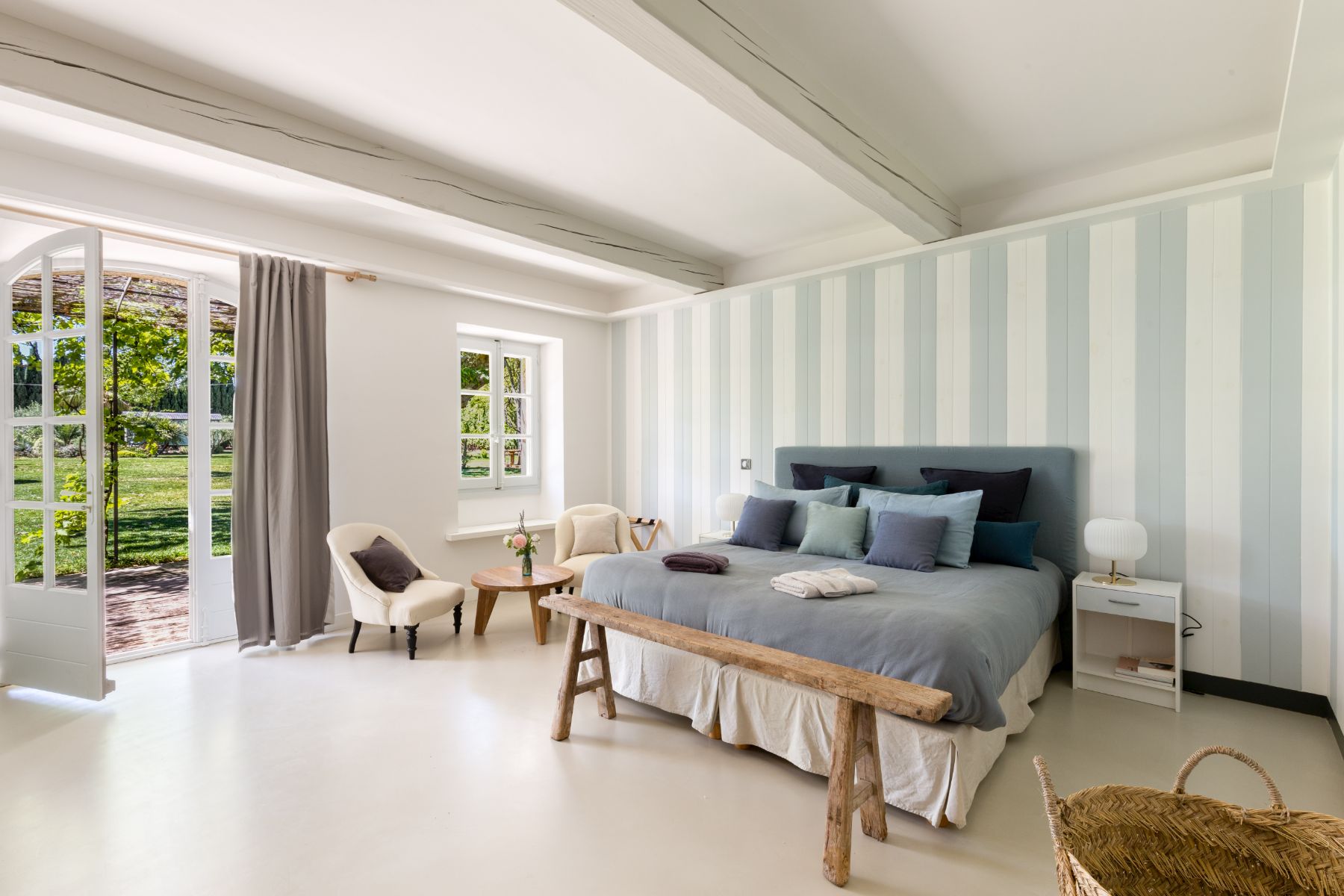 Bedroom 3 at La Roulotte in Provence