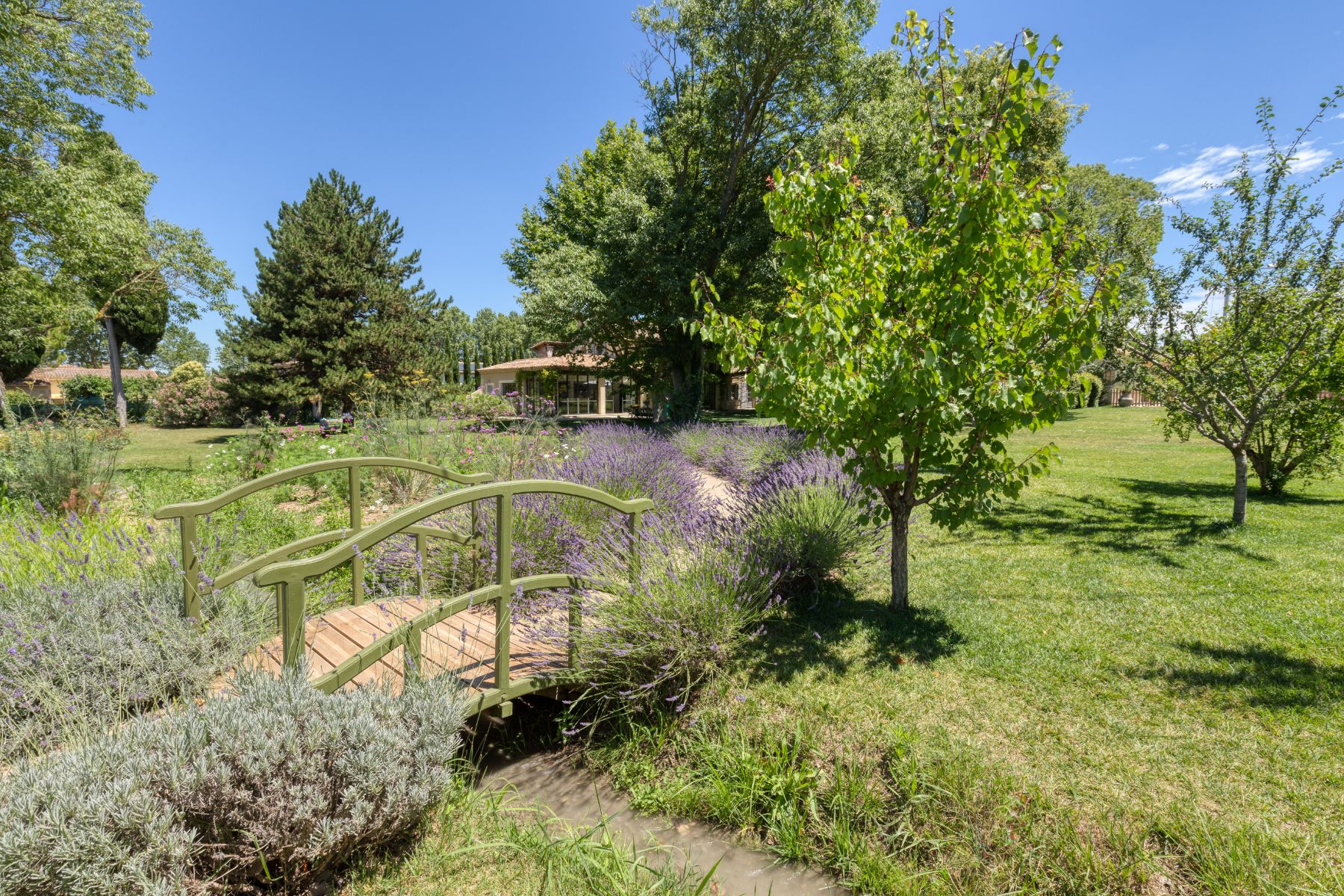 Gardens at La Roulotte in Provence