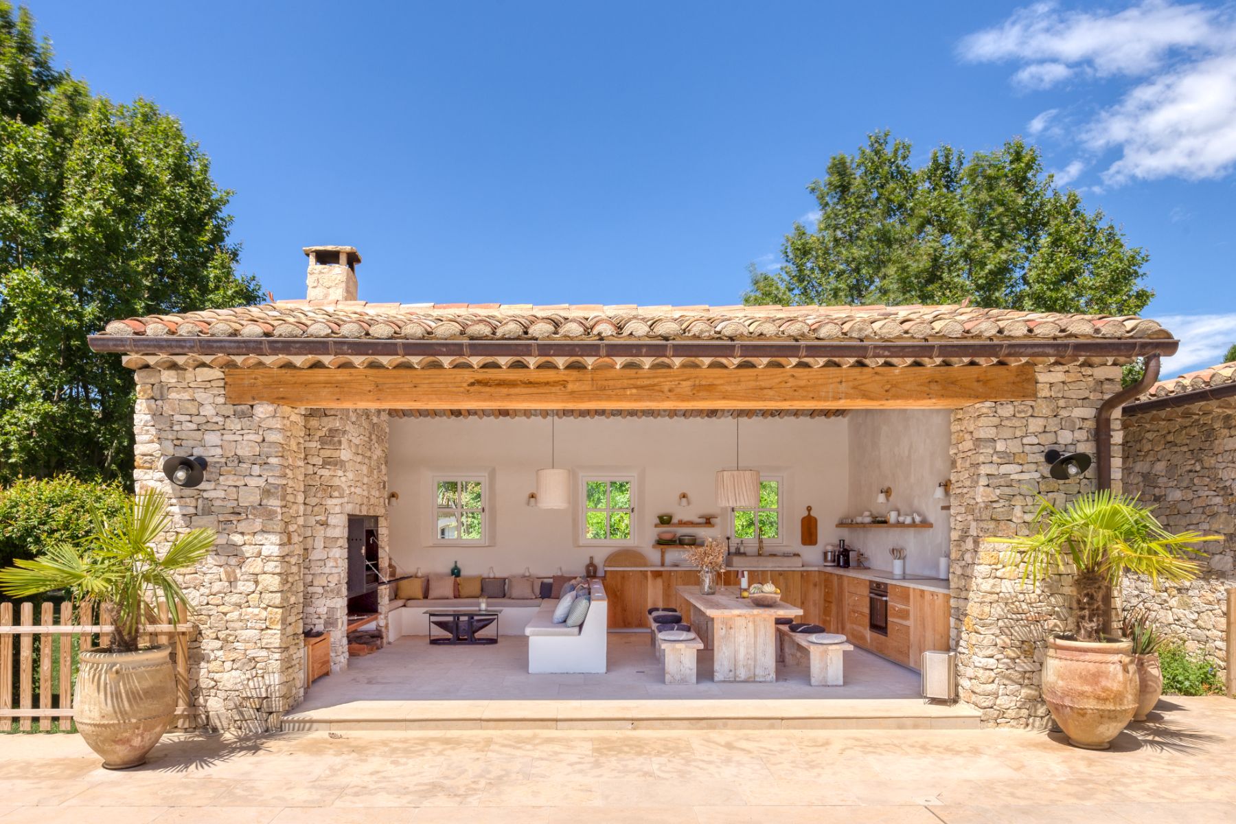 Outdoor Living at La Roulotte in Provence