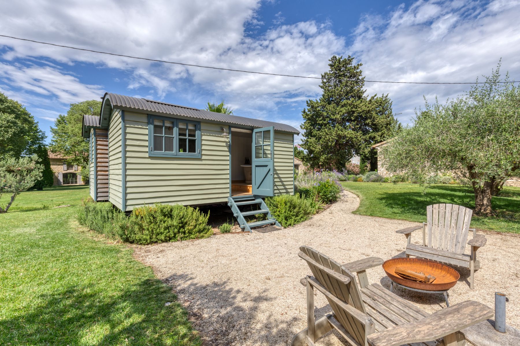 Shepherds Hut at La Roulotte in Provence