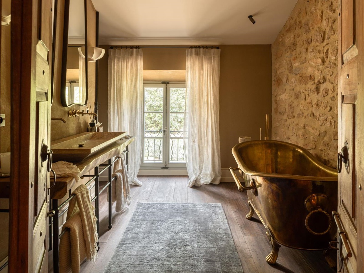 Bathroom One at La Bastide du Paradou in Provence