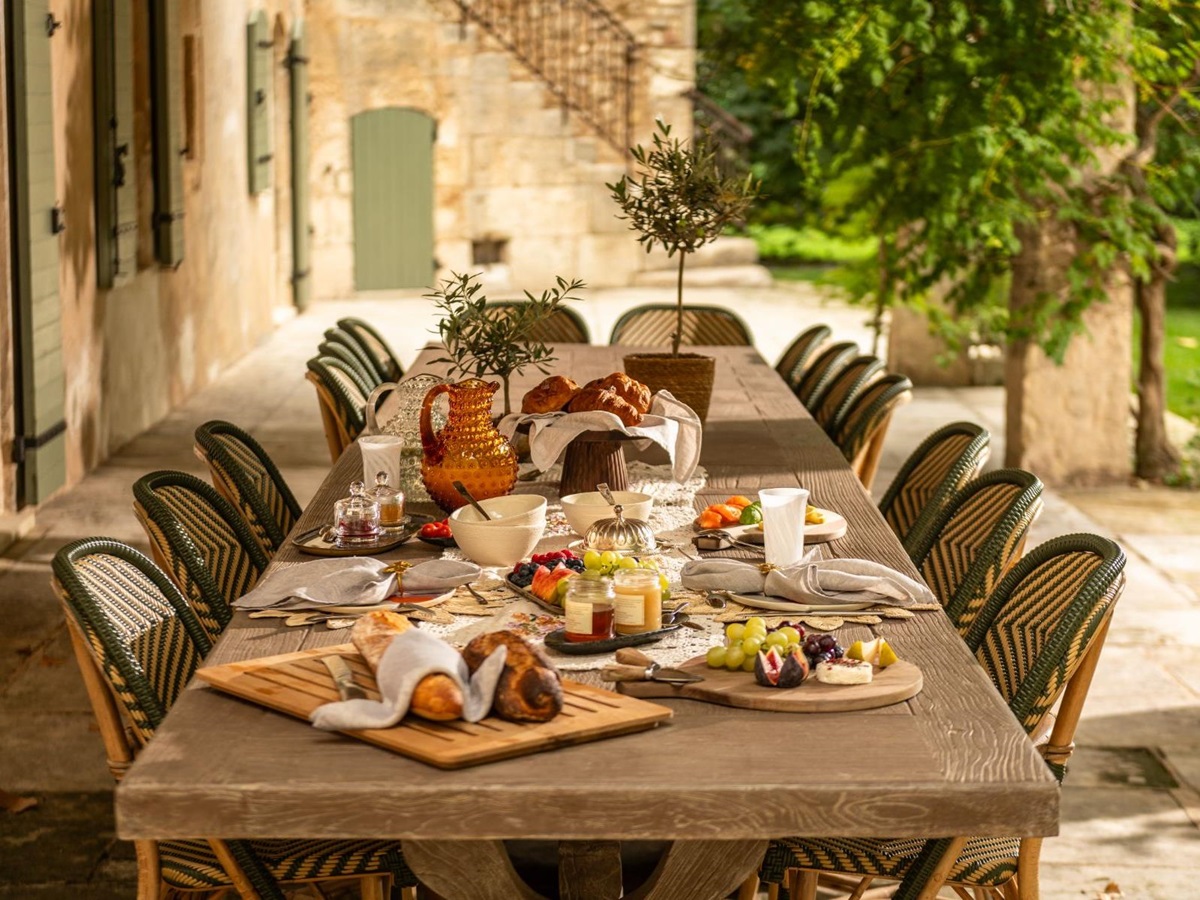Breakfast Outside at La Bastide du Paradou in Provence