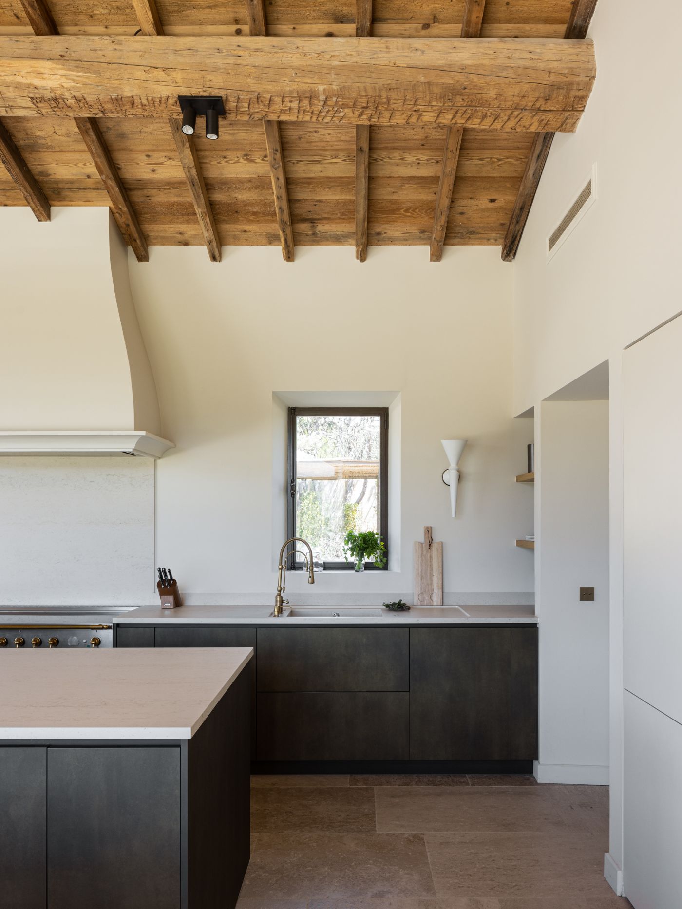 Kitchen in Le Grand Mas D'Eygalieres.
