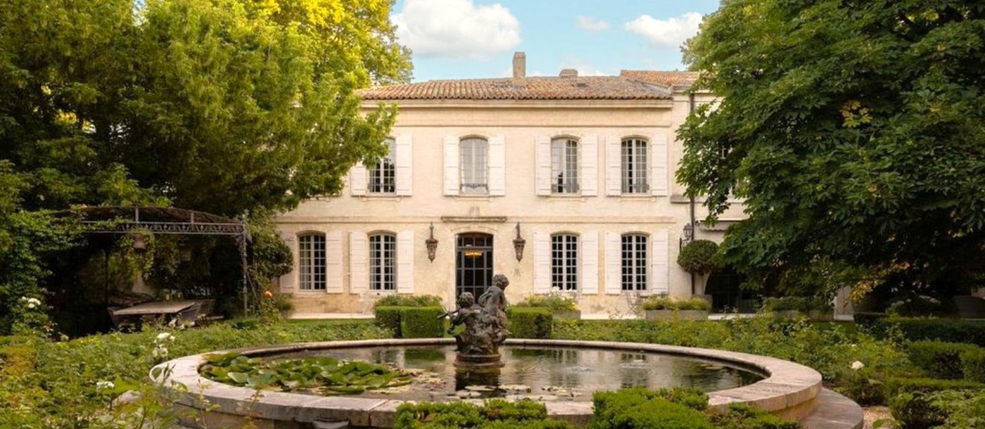 Exterior of  Le Mas de Liliana in Provence