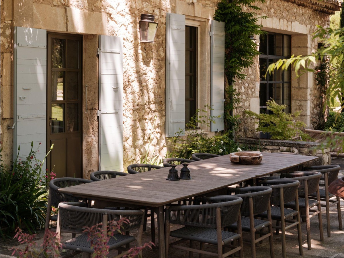 Outdoor Dining at Le Mas Santoline in Provence